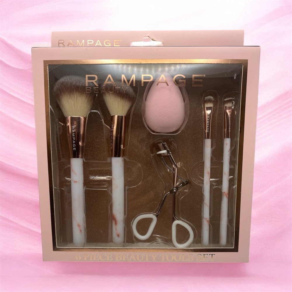 Rampage Makeup Brush Set with Pink and White